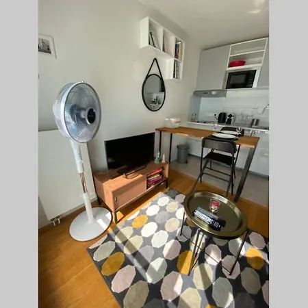 Studio Paris, Proche Canal St Martin * Paris